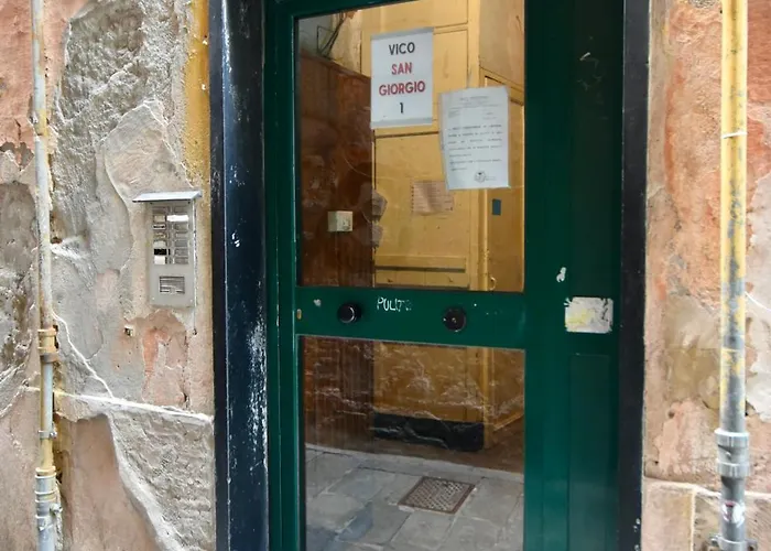 Casa Livia In Centro Storico A Due Passi Dall'acquario Apartmán
