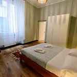 Apartment Casa Livia In Centro Storico A Due Passi Dall'acquario Genua